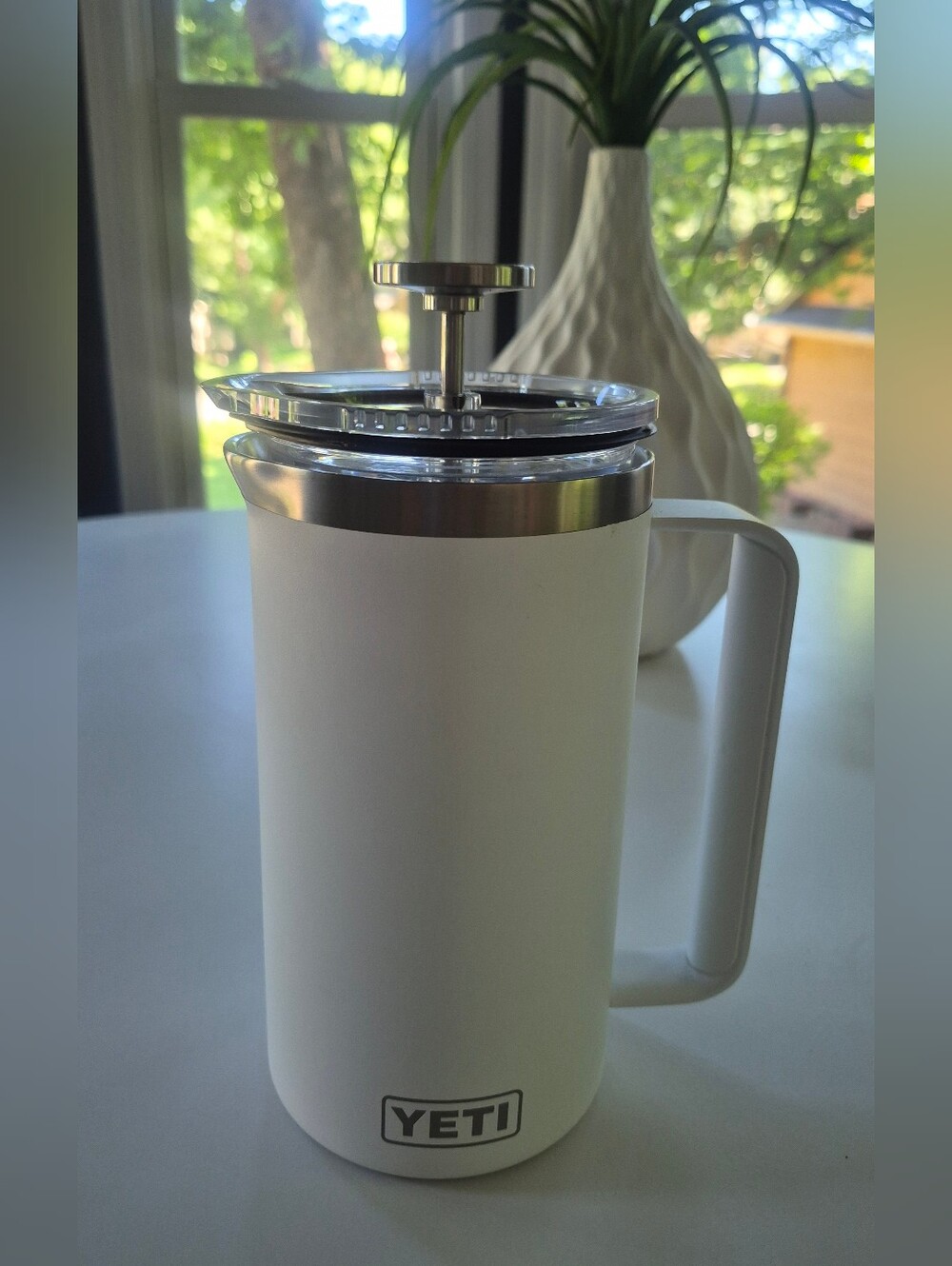 Yeti White Ceramic Lined French Press with Handle 34 Oz